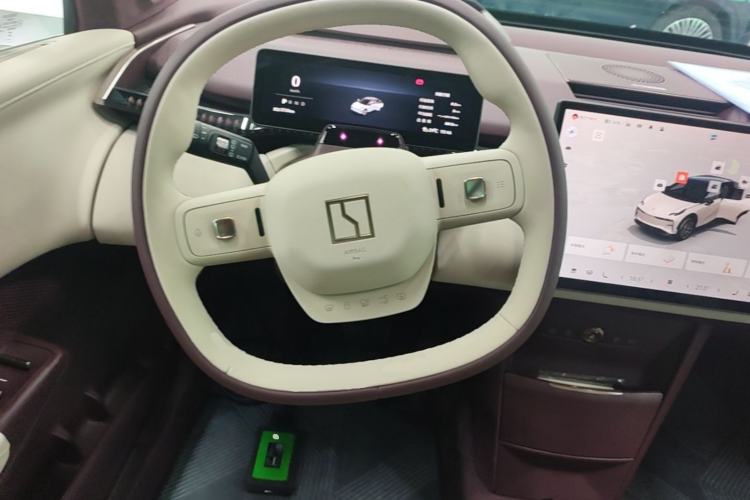 Used Zeekr X 2025 Four-Seater Rear-Drive Cube Version Steering Wheel