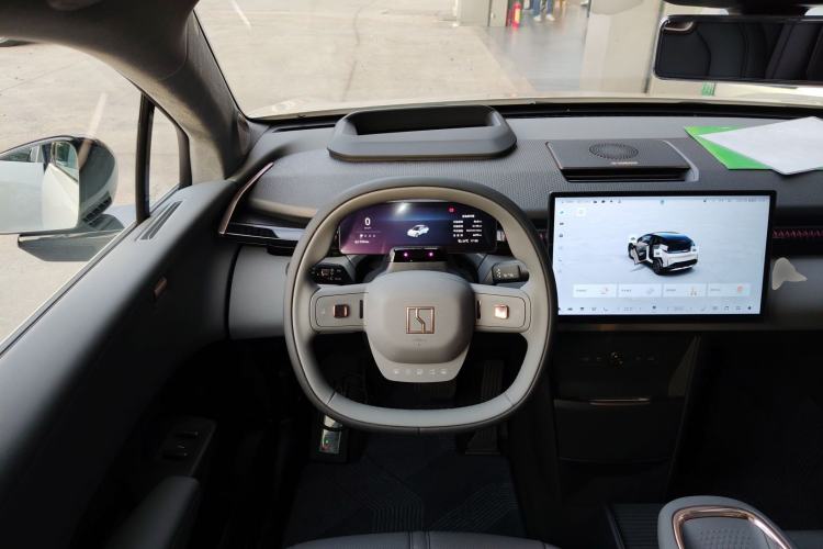 Used Zeekr X 2025 Four-Seater Rear-Drive Cube Version Steering Wheel