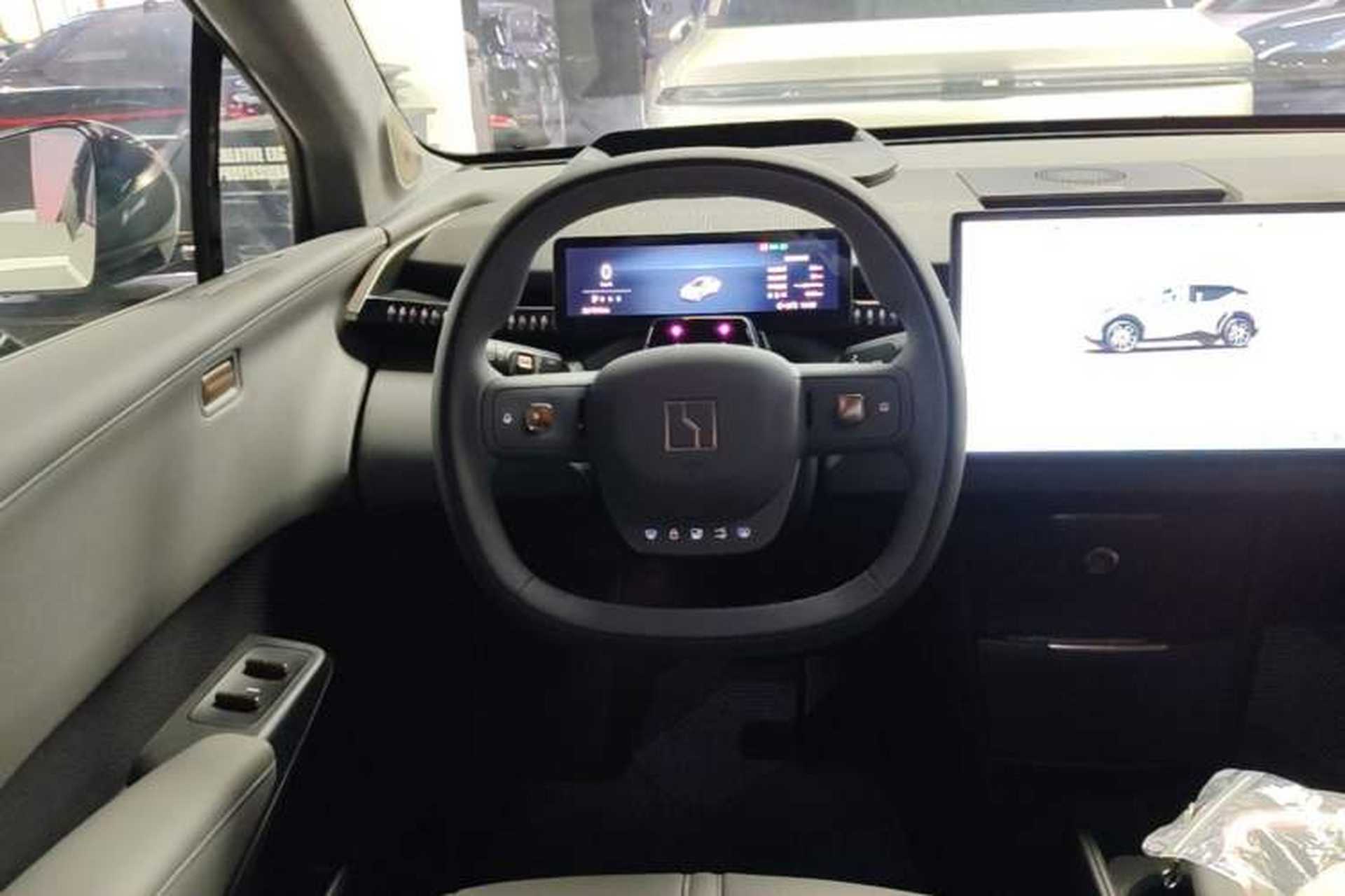 Used Zeekr X 2025 Four-Seater Rear-Drive Cube Version Steering Wheel