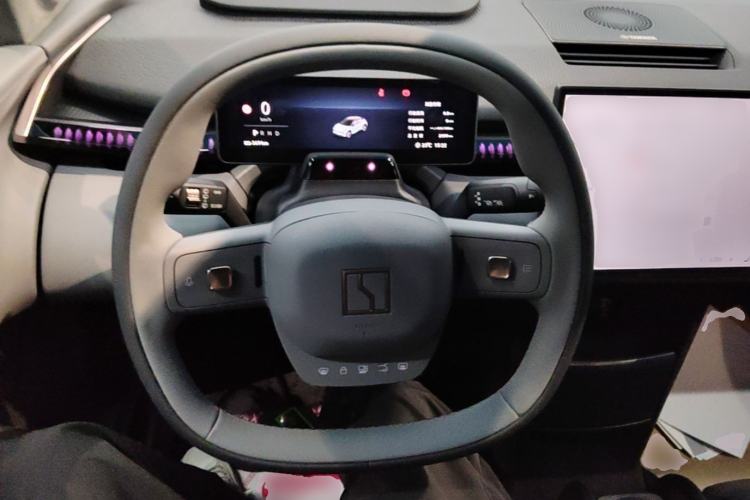 Used Zeekr X 2025 Four-Seater Rear-Drive Cube Version Steering Wheel