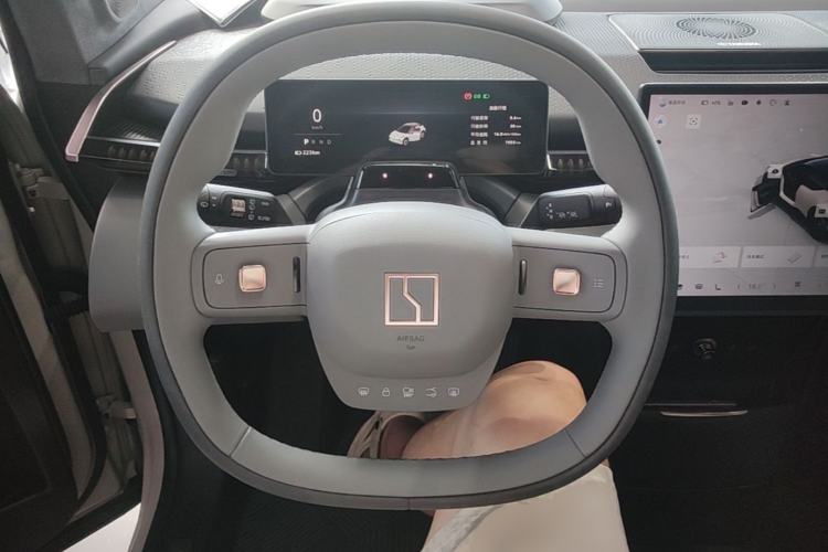 Used Zeekr X 2025 Four-Seater Rear-Drive Cube Version Steering Wheel