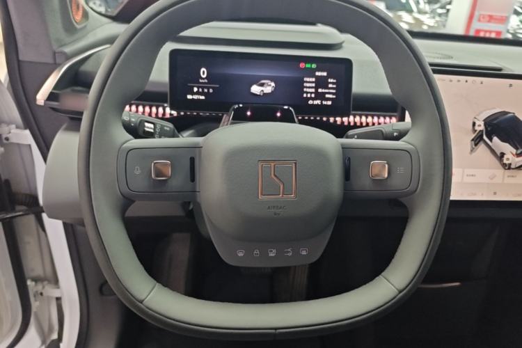 Used Zeekr X 2025 Four-Seater Rear-Drive Cube Version Steering Wheel