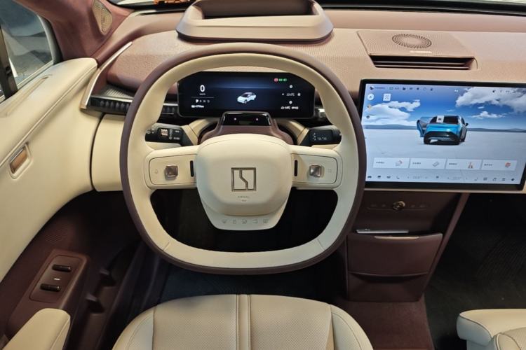 Used Zeekr X 2025 Four-Seater Rear-Drive Cube Version Steering Wheel