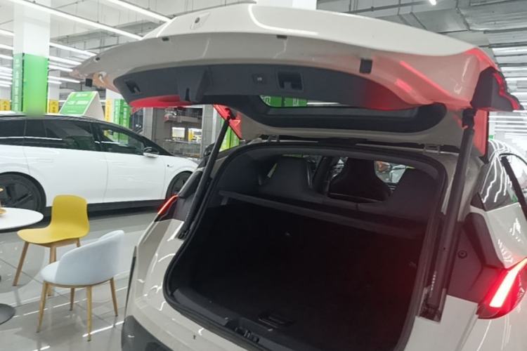 Used Zeekr X 2025 Four-Seater Rear-Drive Cube Version Trunk