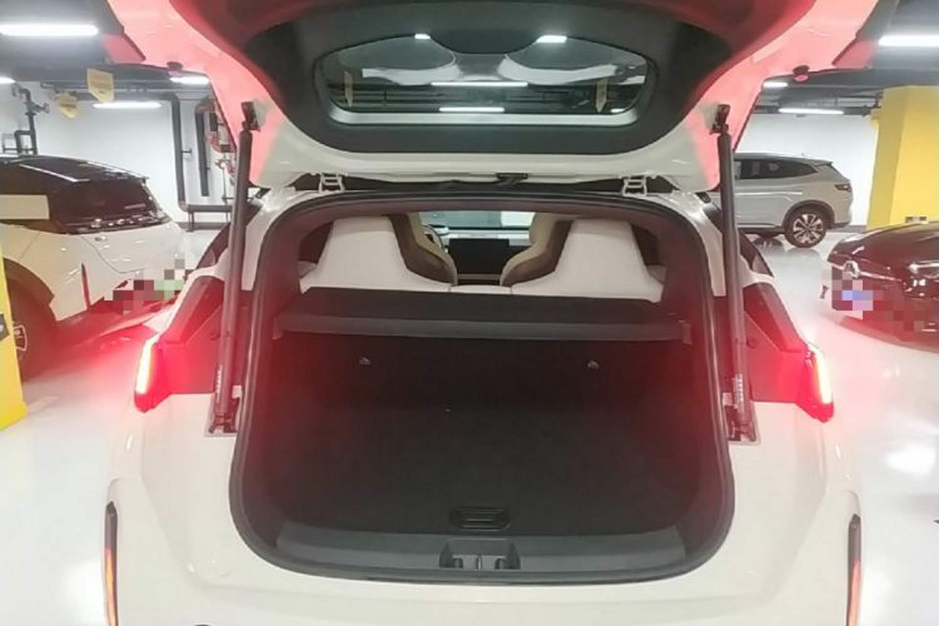 Used Zeekr X 2025 Four-Seater Rear-Drive Cube Version Trunk