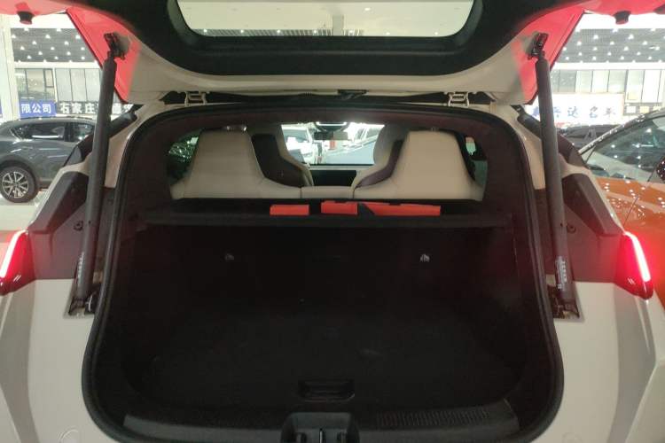 Used Zeekr X 2025 Four-Seater Rear-Drive Cube Version Trunk