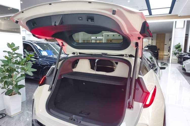 Used Zeekr X 2025 Four-Seater Rear-Drive Cube Version Trunk