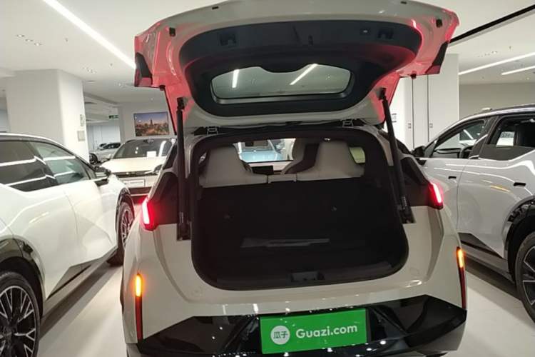 Used Zeekr X 2025 Four-Seater Rear-Drive Cube Version Trunk