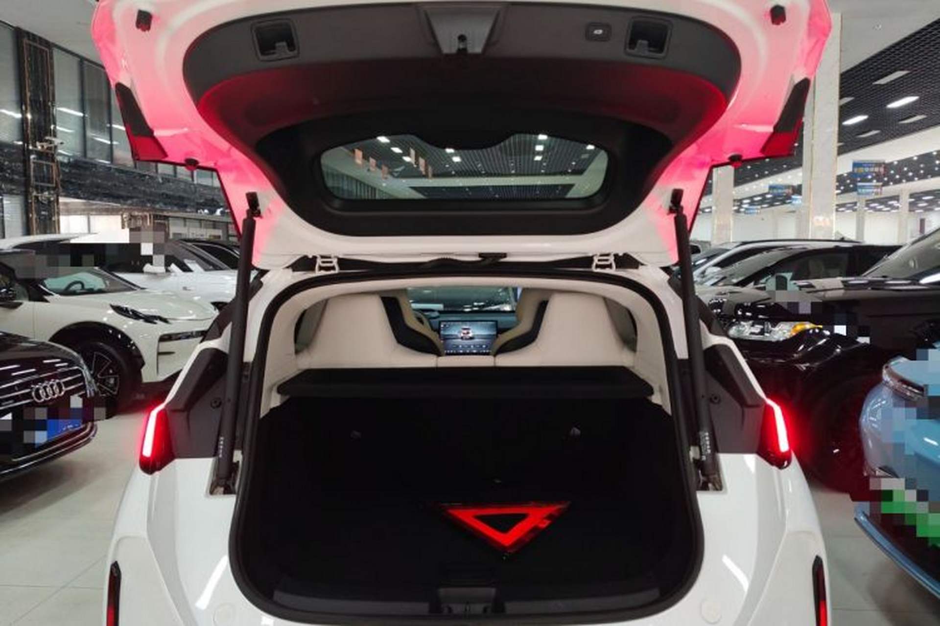 Used Zeekr X 2025 Four-Seater Rear-Drive Cube Version Trunk