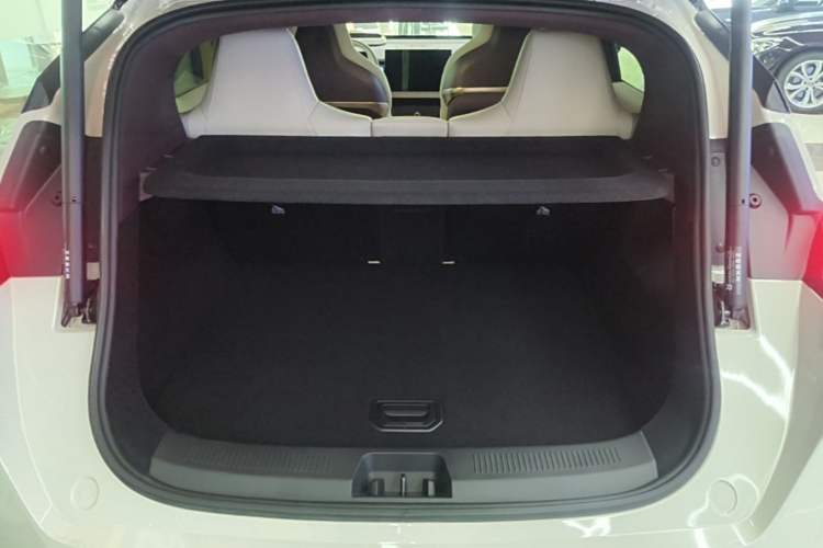 Used Zeekr X 2025 Four-Seater Rear-Drive Cube Version Trunk