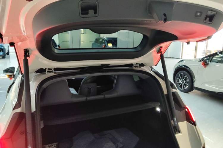 Used Zeekr X 2025 Four-Seater Rear-Drive Cube Version Trunk