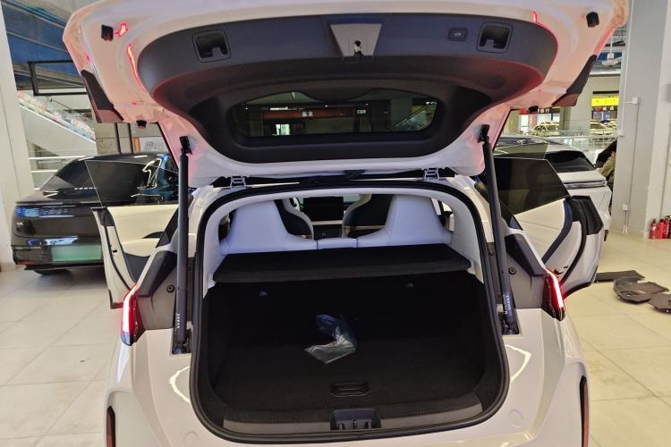 Used Zeekr X 2025 Four-Seater Rear-Drive Cube Version Trunk