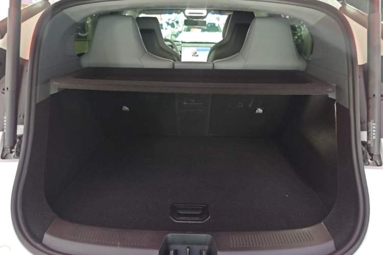 Used Zeekr X 2025 Four-Seater Rear-Drive Cube Version Trunk