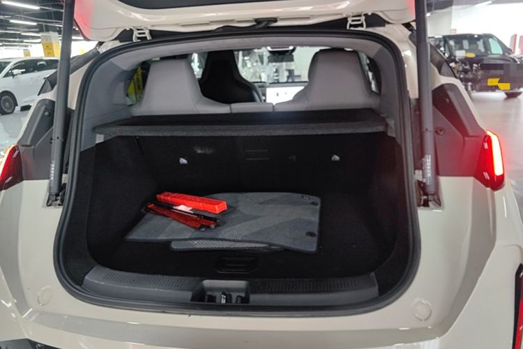 Used Zeekr X 2025 Four-Seater Rear-Drive Cube Version Trunk