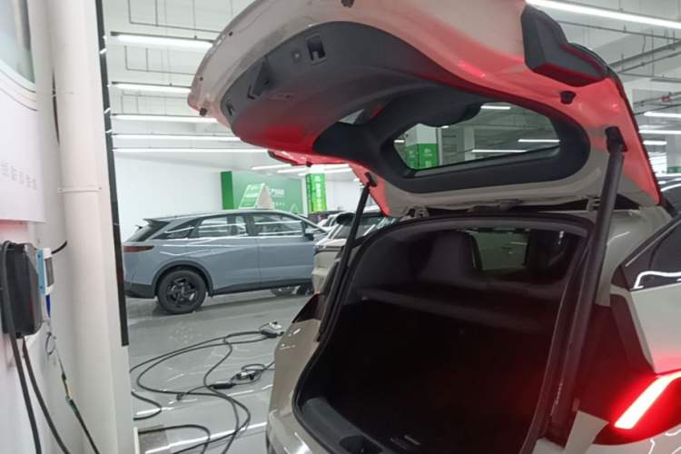 Used Zeekr X 2025 Four-Seater Rear-Drive Cube Version Trunk