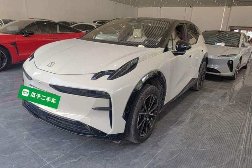 Zeekr X 2025