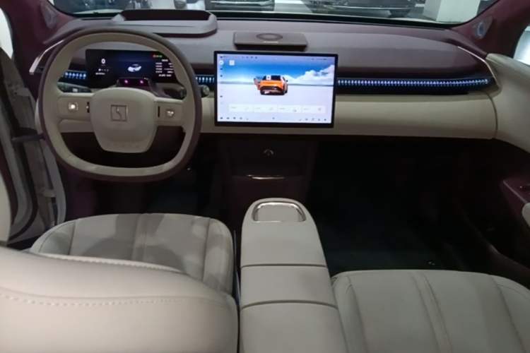 Used Zeekr X 2025 Four-Seater Rear-Drive Cube Version Center Console