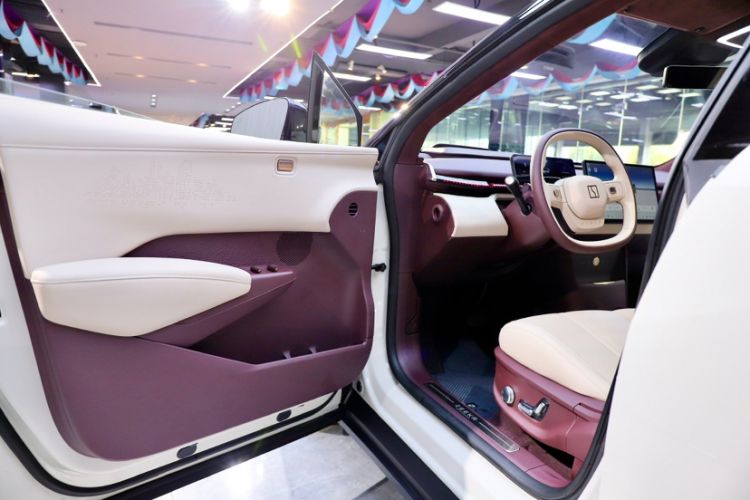 Used Zeekr X 2025 5-Seater Long-Range Version Interior 7