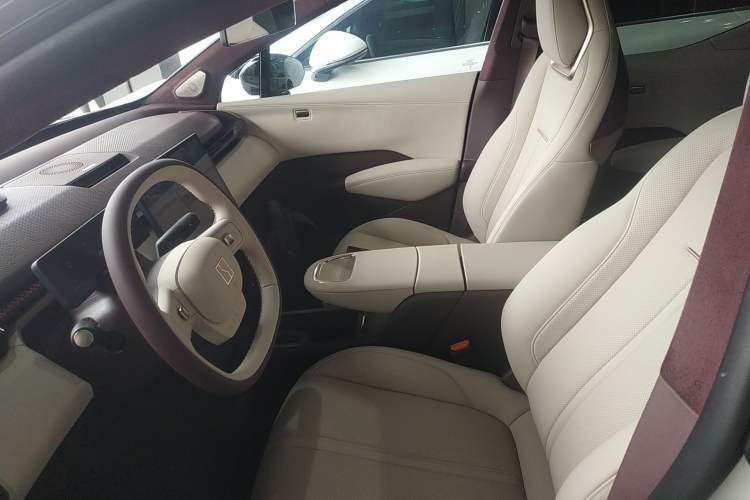 Used Zeekr X 2025 5-Seater Long-Range Version Left Front Seat