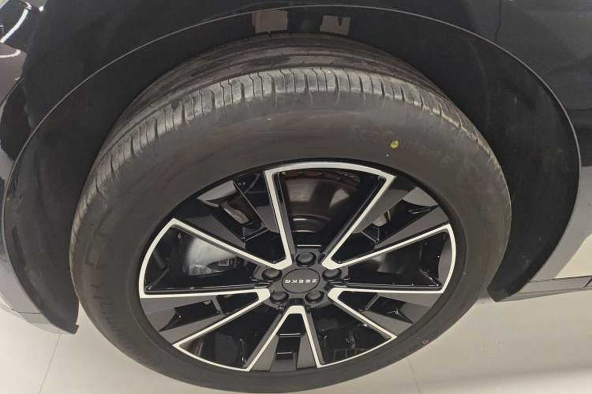 Used Zeekr X 2025 5-Seater Four-Wheel Drive Sport Version Left Front Wheel Hub