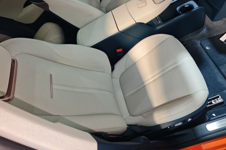 Used Zeekr X 2025 5-Seater Long-Range Version Right Front Seat