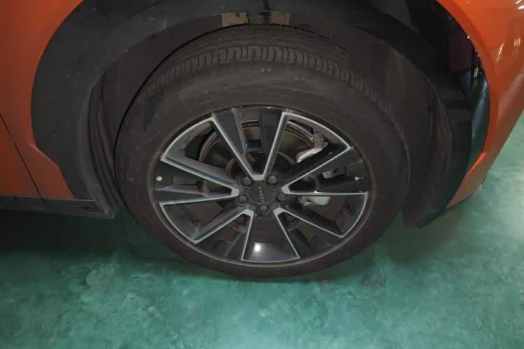 Used Zeekr X 2025 5-Seater Long-Range Version Right Front Wheel Hub