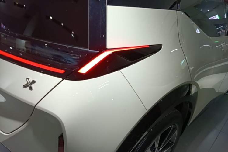 Used Zeekr X 2025 Four-Seater Rear-Drive Cube Version Right Rear Taillight