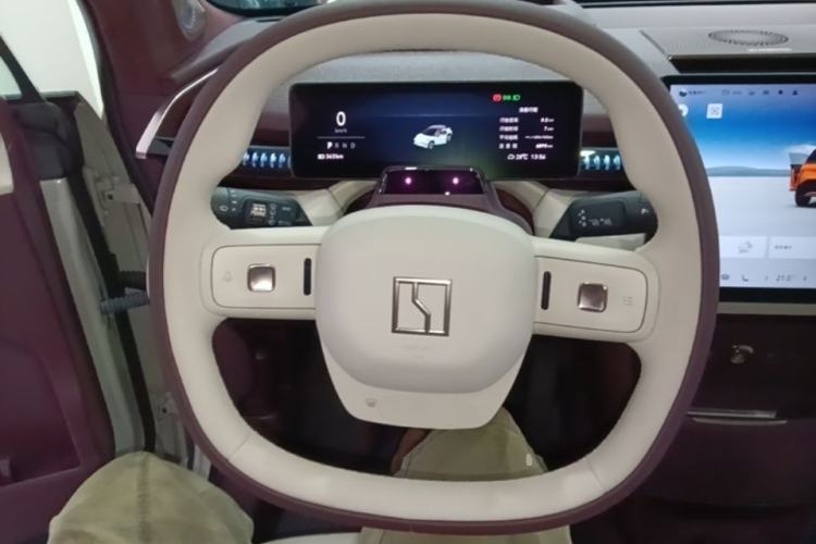 Used Zeekr X 2025 Four-Seater Rear-Drive Cube Version Steering Wheel