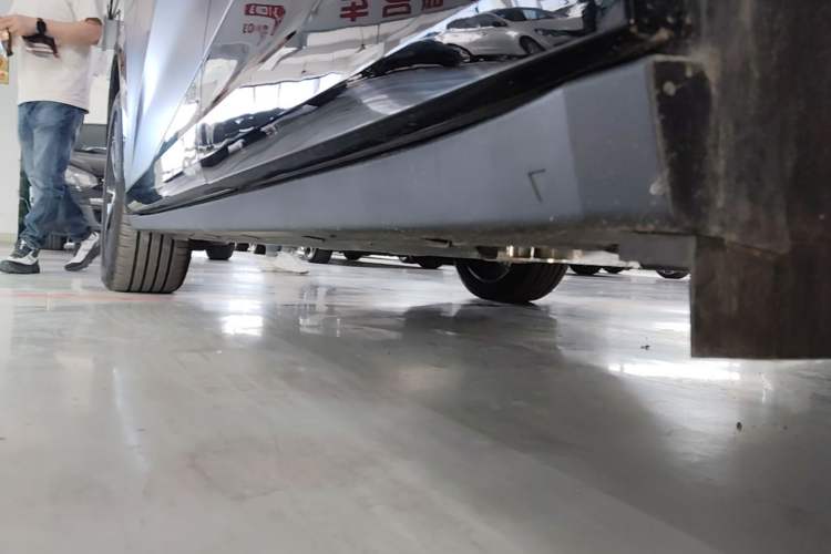 Used Zeekr X 2026 Max Five-Seat Edition Left Side Sill