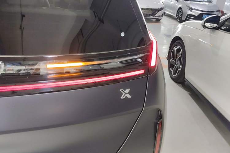 Used Zeekr X 2026 Max Five-Seat Edition Right Rear Taillight