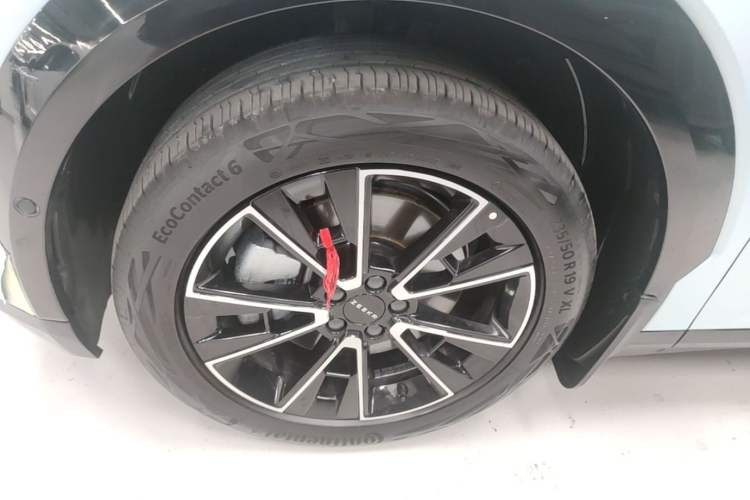 Used Zeekr X 2026 Max Five-Seat Edition Left Front Wheel Hub