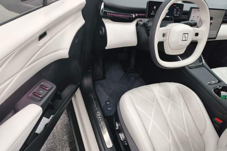 Used Zeekr X 2026 Max Five-Seat Edition Driver Seat