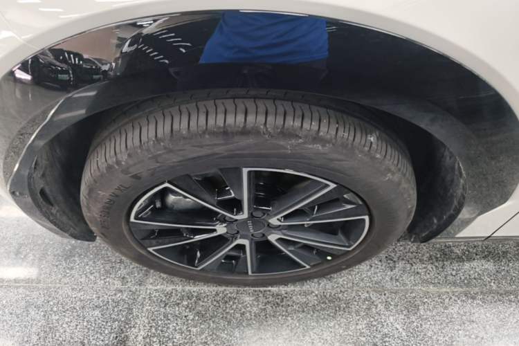 Used Zeekr X 2026 Max Five-Seat Edition Left Front Wheel Hub