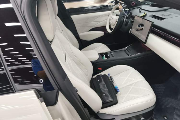 Used Zeekr X 2026 Max Five-Seat Edition Right Front Seat