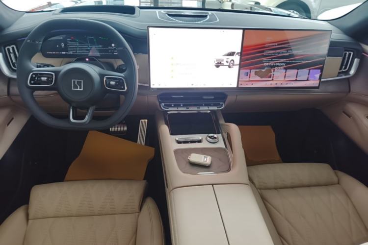 Used Zeekr 8X 2026 Model Ultra Edition 70kWh Center Console