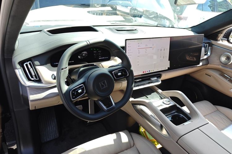 Used Zeekr 8X 2026 Model Ultra+ Edition 70kWh Center Console