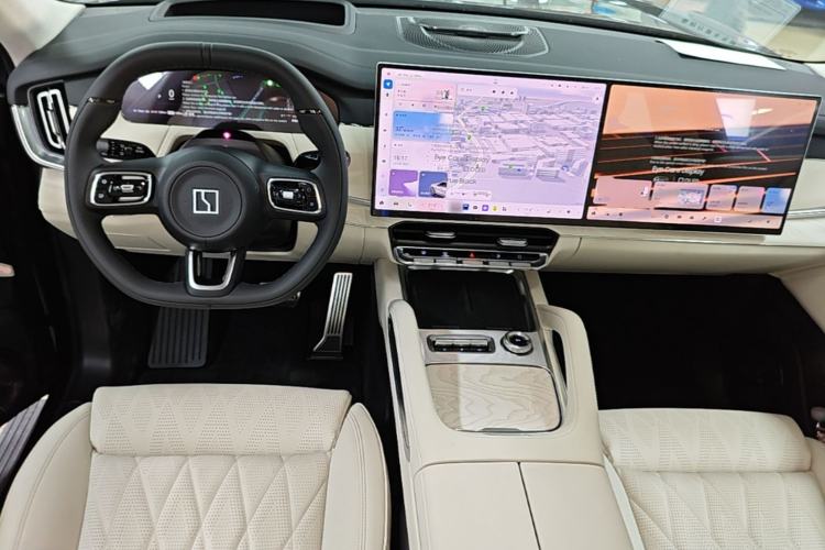 Used Zeekr 8X 2026 Model Ultra Edition 70kWh Center Console