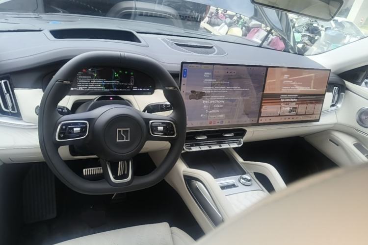 Used Zeekr 8X 2026 Model Ultra+ Edition 70kWh Center Console