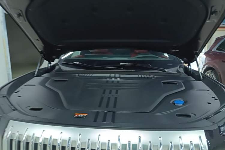 Used Zeekr 8X 2026 Model Ultra Edition 70kWh Engine Bay