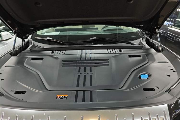 Used Zeekr 8X 2026 Model Ultra Edition 70kWh Engine Bay