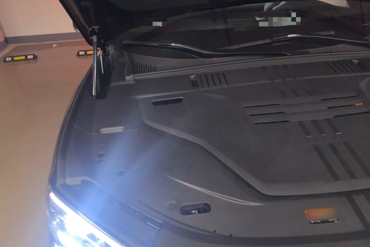 Used Zeekr 8X 2026 Model Ultra+ Edition 70kWh Engine Bay Right