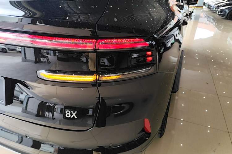 Used Zeekr 8X 2026 Model Ultra Edition 70kWh Exterior 3
