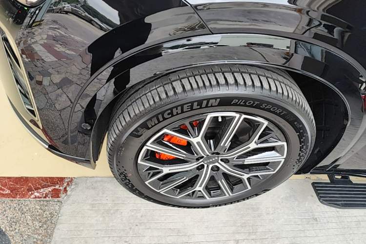 Used Zeekr 8X 2026 Model Ultra Edition 70kWh Exterior 4