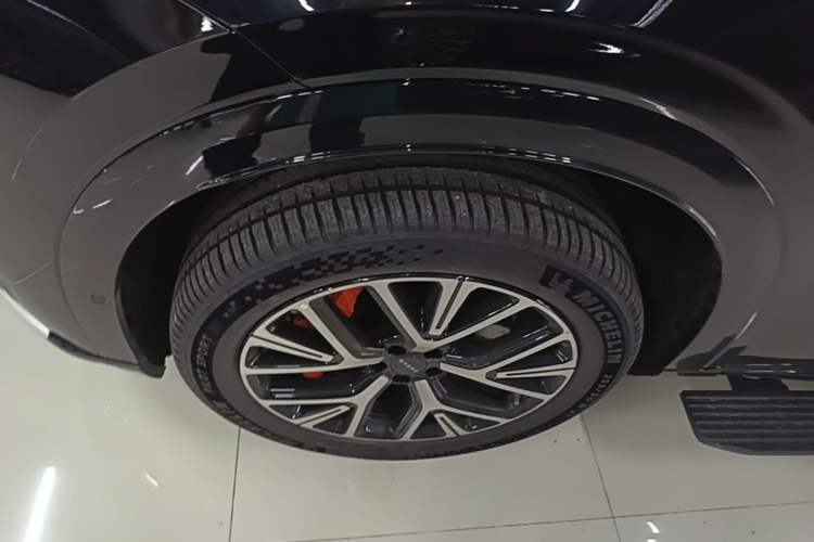 Used Zeekr 8X 2026 Model Ultra Edition 70kWh Left Front Wheel Hub