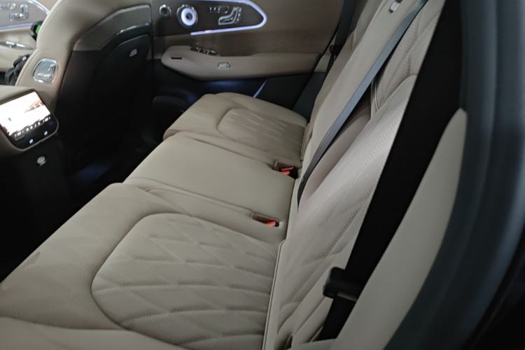Used Zeekr 8X 2026 Model Ultra+ Edition 70kWh Left Rear Seat