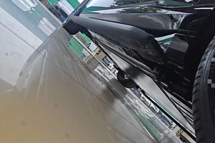Used Zeekr 8X 2026 Model Max Edition 55kWh Left Side Sill