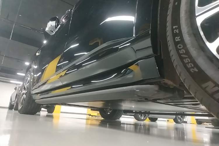 Used Zeekr 8X 2026 Model Max Edition 55kWh Left Side Sill