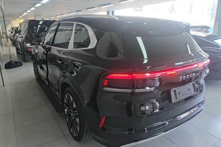 Used Zeekr 8X 2026 Model Ultra+ Edition 70kWh Rear Left 45 Deg