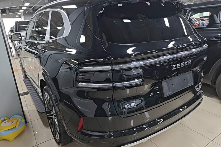Used Zeekr 8X 2026 Model Ultra+ Edition 70kWh Rear Left 45 Deg