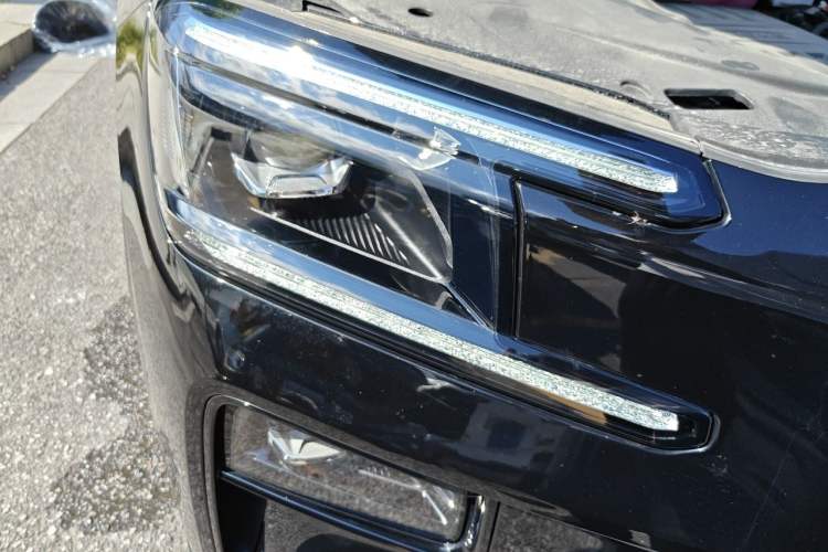 Used Zeekr 8X 2026 Model Ultra+ Edition 70kWh Right Front Headlight